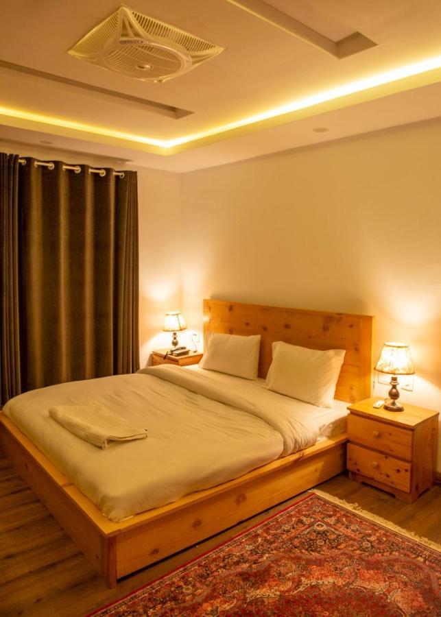 סקרדו Hotel Reego מראה חיצוני תמונה
