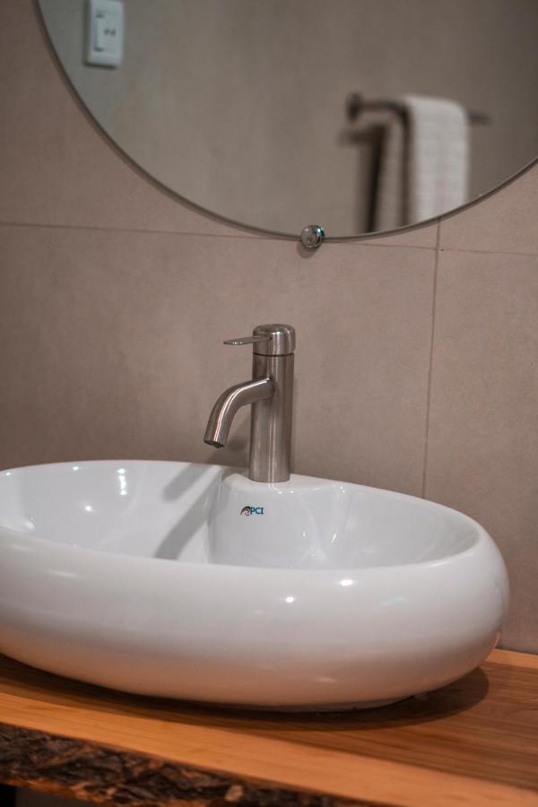 סקרדו Hotel Reego מראה חיצוני תמונה